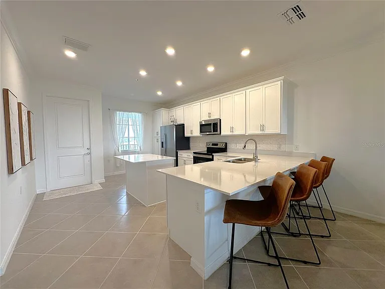 14121 Heritage Landing Blvd #743 — Photo 4
