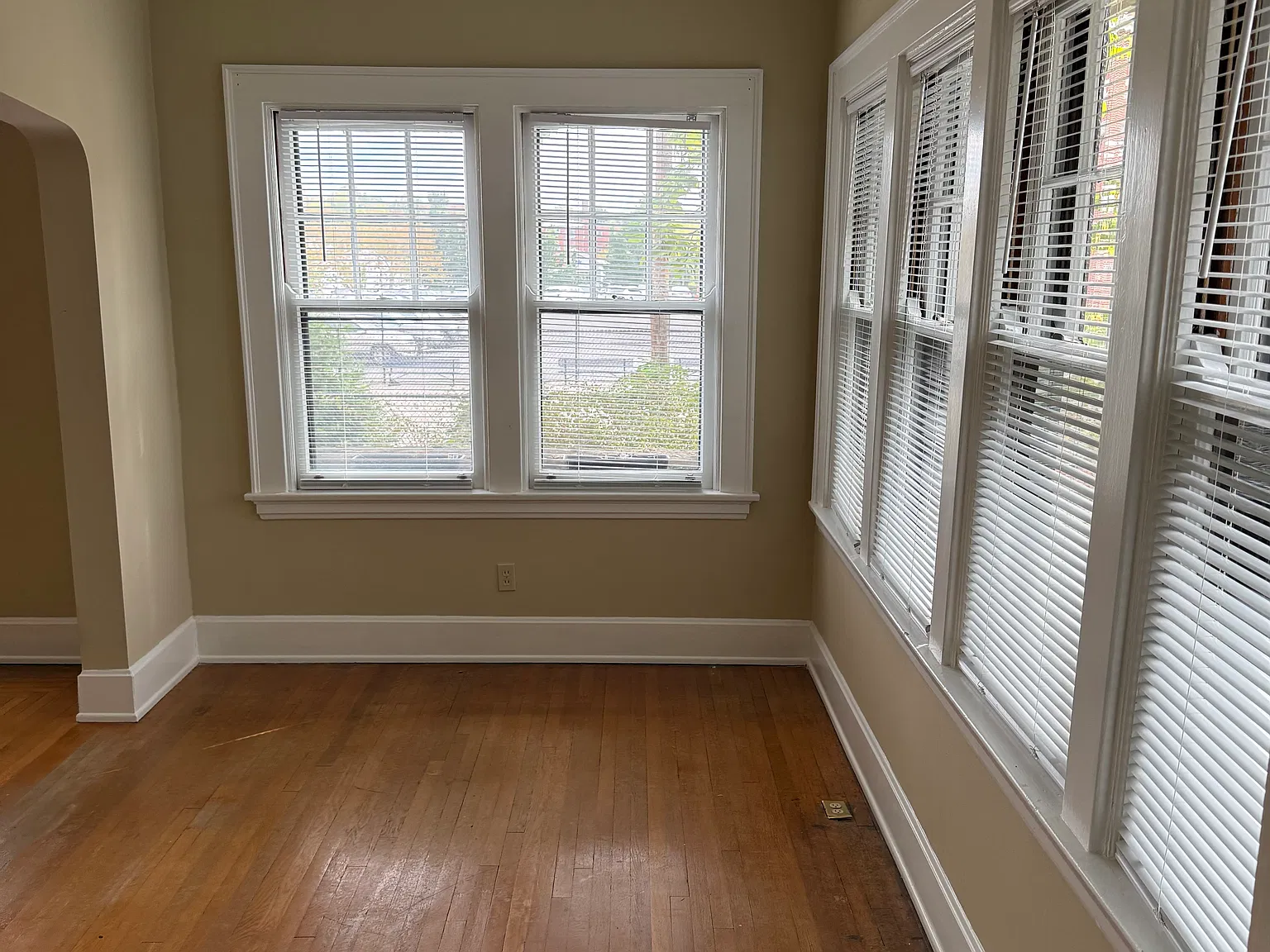 1 bed, 900 sqft, $1,500 — Photo 4