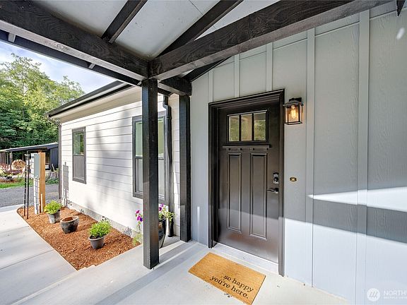 3rd image of 21351 Howard Avenue