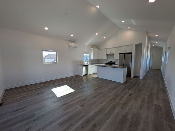 4th image of 312 S Halcyon Rd #C