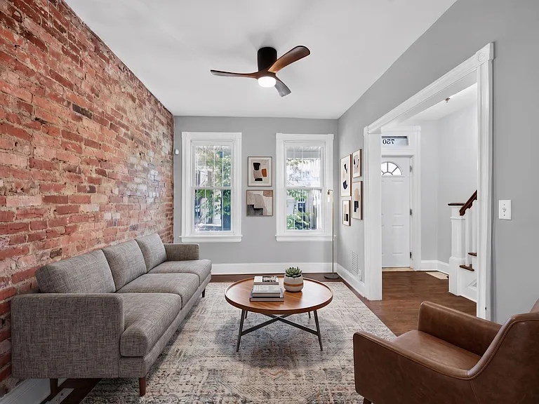 759 Harvard St NW — Photo 10