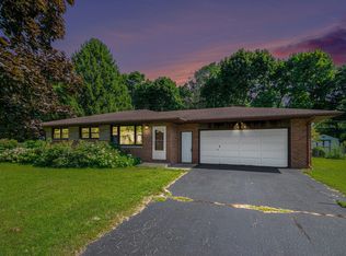 1628 Trebor Rd, Saint Joseph, MI 49085