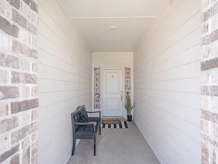 7608 Orange Blossom Rd — Photo 30
