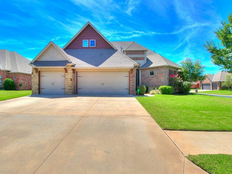 1st image of 4712 SW 125th Pl