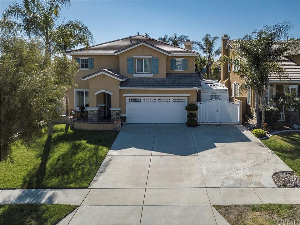 2nd image of 7210 Ravenswood Pl