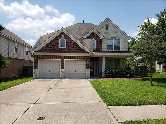 2nd image of 1001 Bethpage Dr