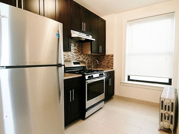2nd image of 22-61 43rd St #3RR