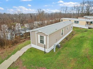 36 Leesburg Ct, Imperial, PA 15126