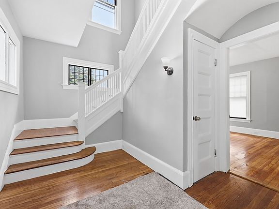 2nd image of 43 Cornell St