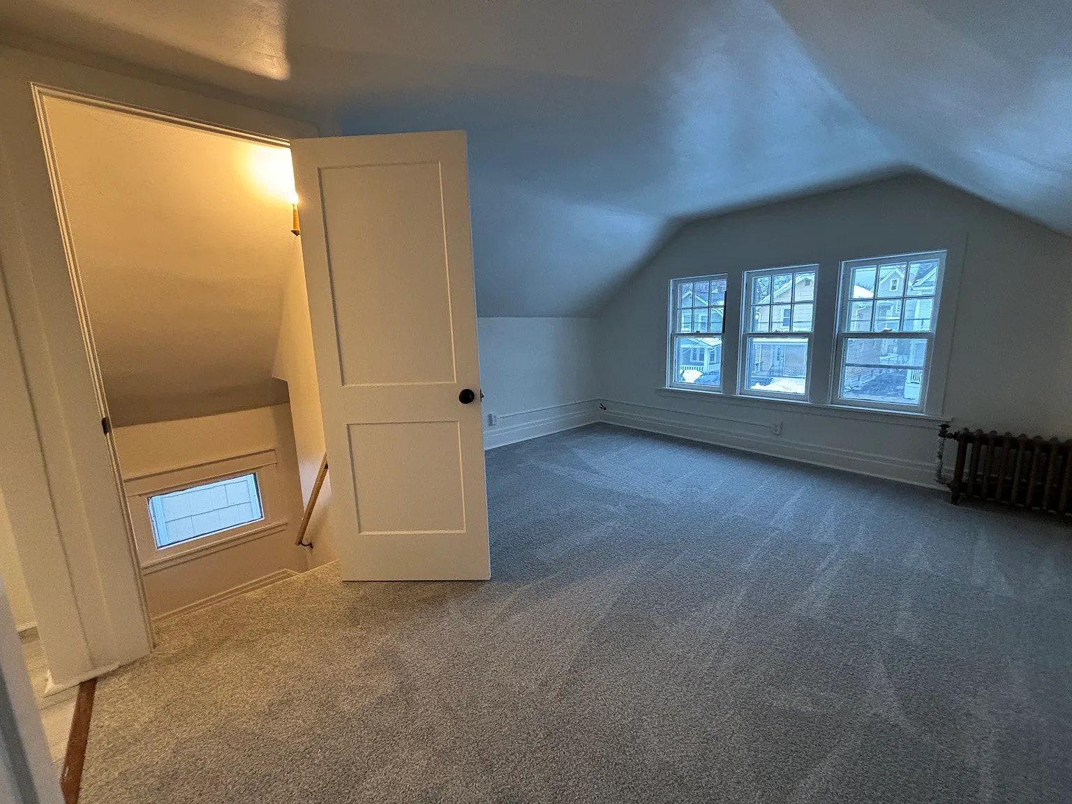 140 Sheffield Ave — Photo 1