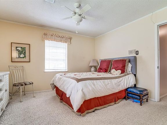 2nd image of 9616 Ravensway Dr