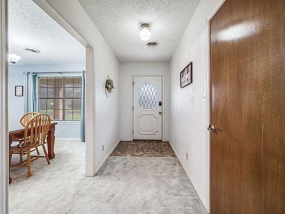 3rd image of 508 S Pedigo St