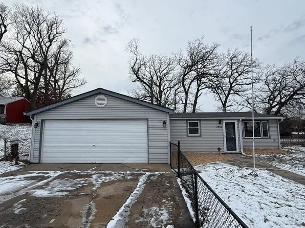 7892 Larry St, Dyer, IN 46311