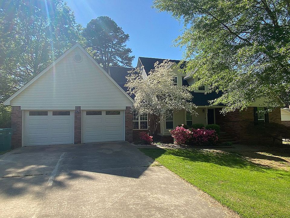 1st image of 103 Lakeview Cir