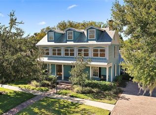 215 N Saint Clair Abrams Ave, Tavares, FL 32778