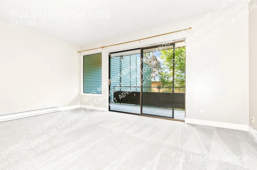 Tranquil 1-Bedroom Escape in Edmonds — Photo 4