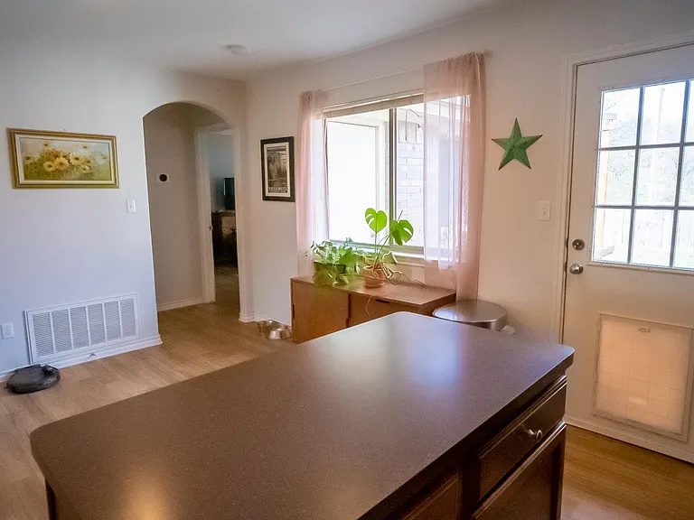 6600 Bay City Bnd — Photo 17