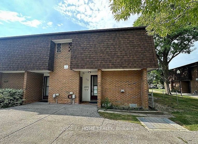 1st image of 16 Litchfield Ct Unit 115