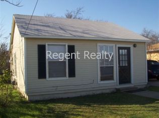 4413 Hodgkins Rd, Lake Worth, TX 76135