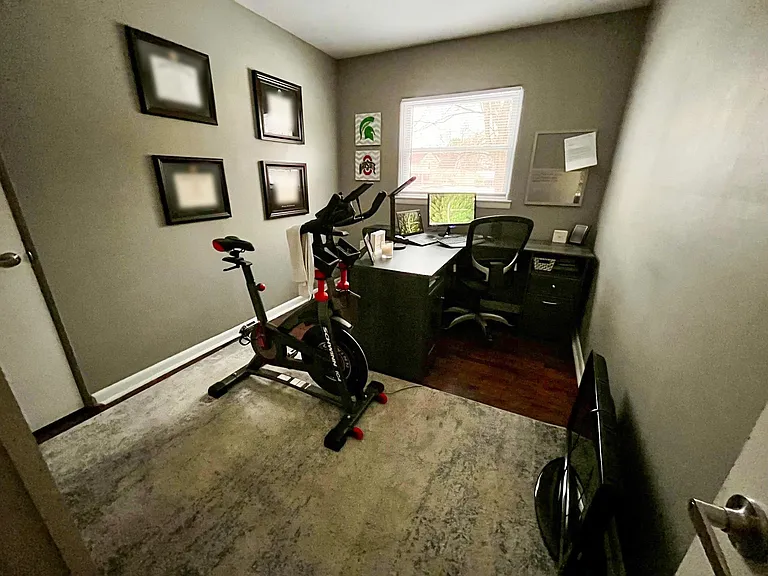 Bedroom 3 (Office)