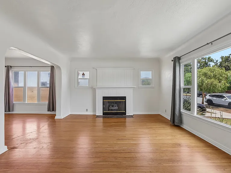 2214 Euclid St — Photo 12