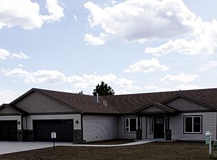 922 W Oakwood Dr, Hayden Lake, ID 83835