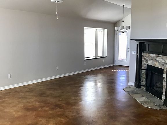 3rd image of 3913 Colefax Ln