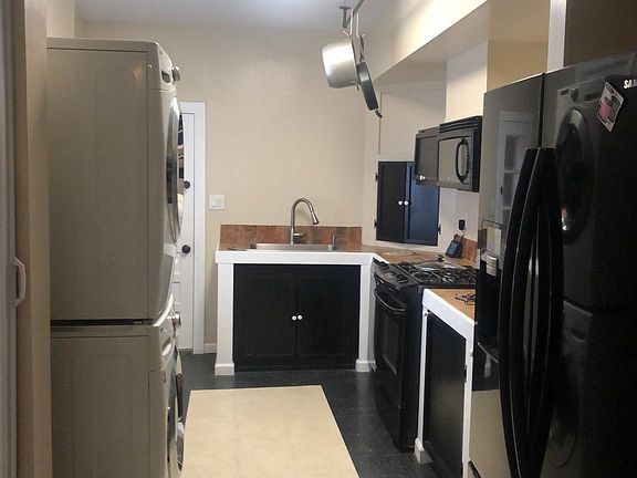 5th image of 234 Woodlawn Ave