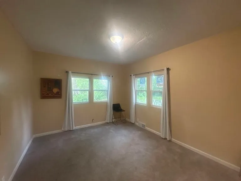 3721 N Lasalle St #1 — Photo 10