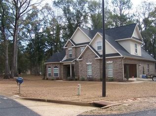 119 Waters Edge Ct, Kathleen, GA 31047