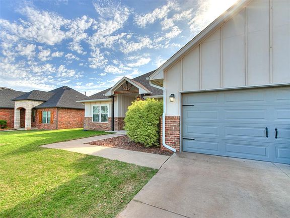2nd image of 10624 Glover River Dr
