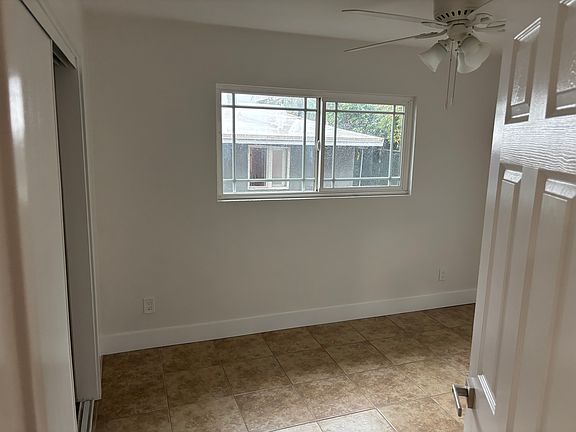 5th image of 1049 Independence St