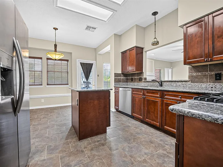 1430 Mabry Mill Rd — Photo 7