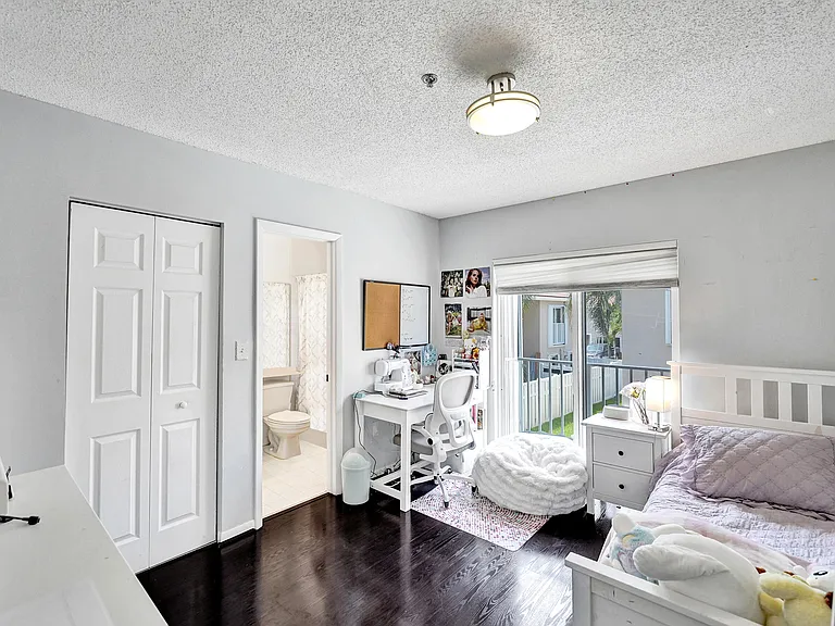 173 Riviera Cir — Photo 29
