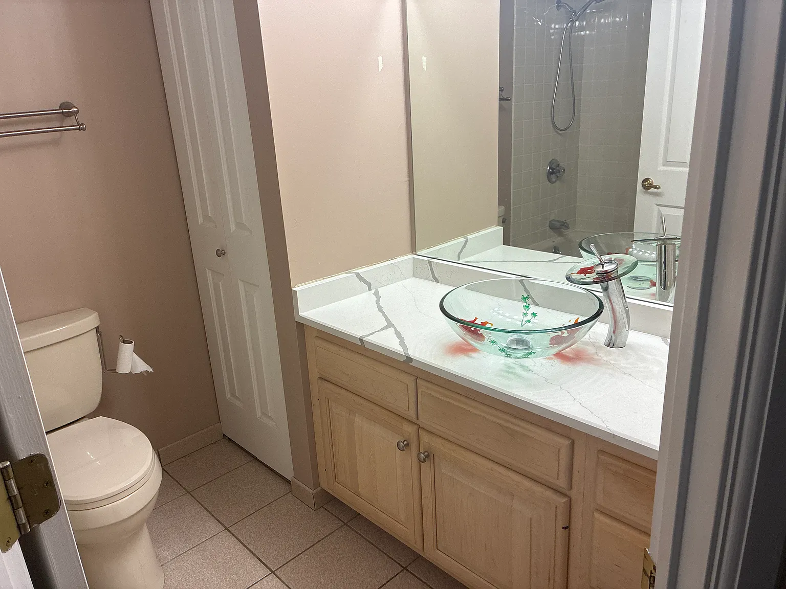 2 bed, 925 sqft, $2,300 — Photo 3