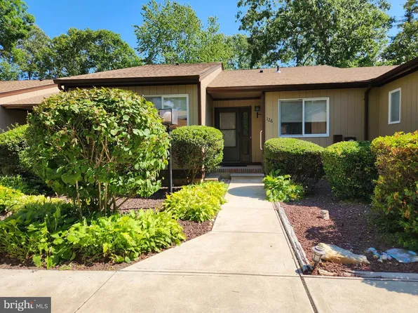 126 E Holly Ln, Little Egg Harbor, NJ 08087