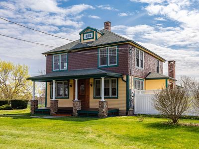 694 Palisado Avenue, Windsor, CT, 06095