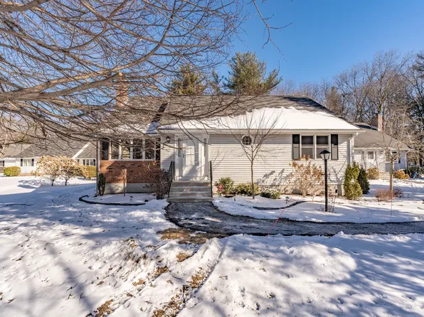 141 Oldefield Farms Road #141, Enfield, CT 06082