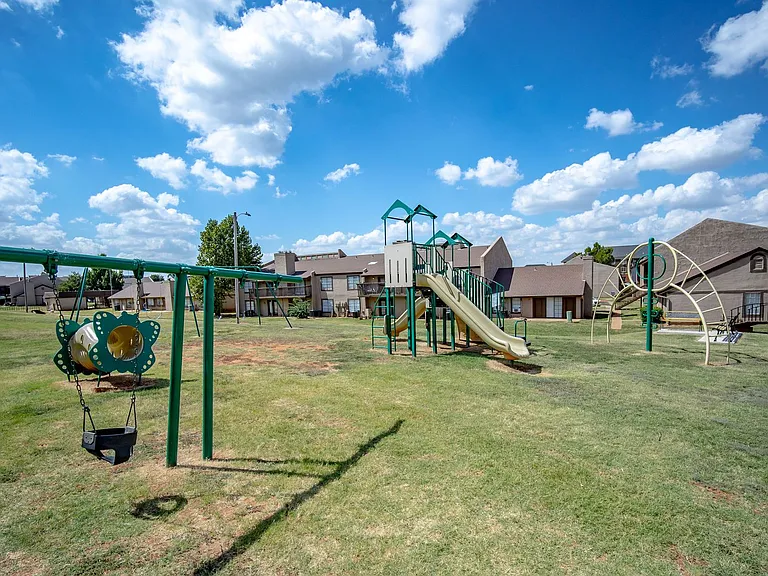 Aspen Place Apartments - June Rent FREE: Move-In by 6/15! — Photo 51