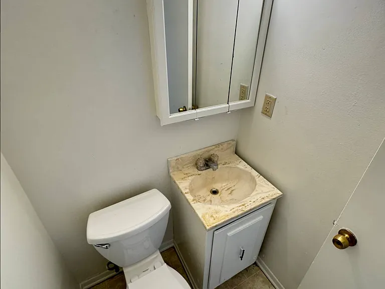 730 S Chapel Ave — Photo 7