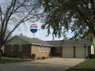 3430 Stonehenge Dr, Manhattan, KS 66503