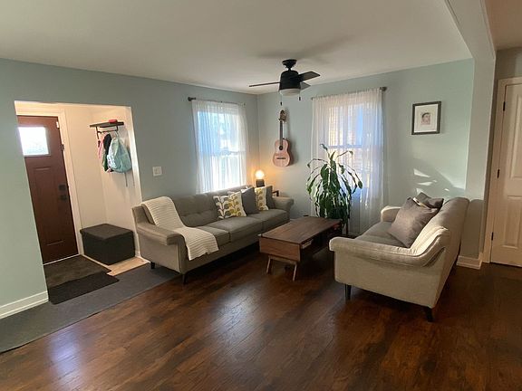 2nd image of 3243 N Ozark Ave