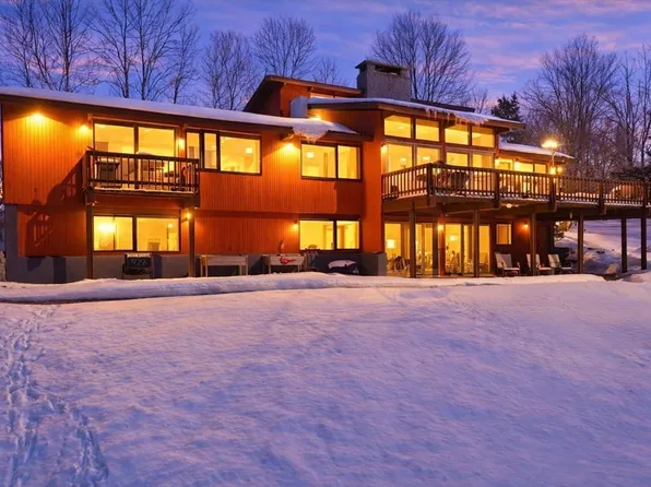 1023 N Woodstock Rd, Southbridge, MA 01550