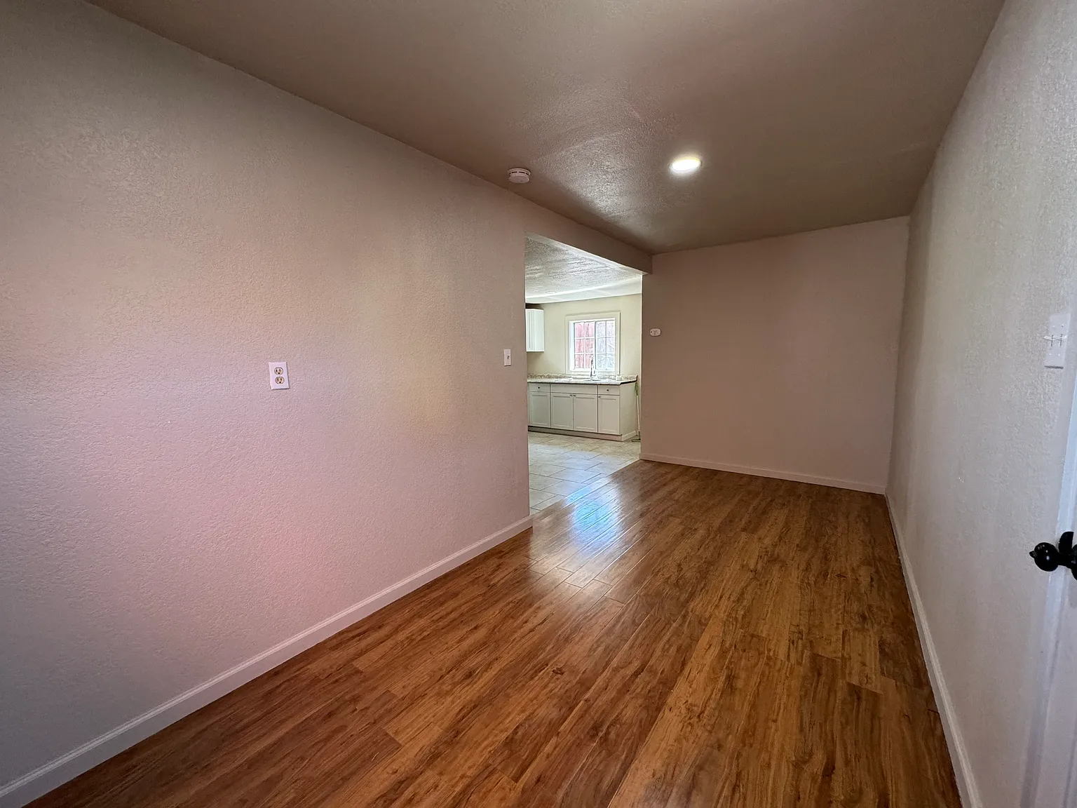 1 bed, 600 sqft, $1,800 — Photo 4