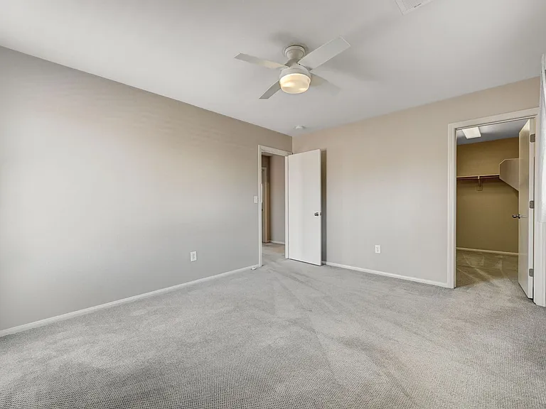 11092 Verismo St — Photo 35