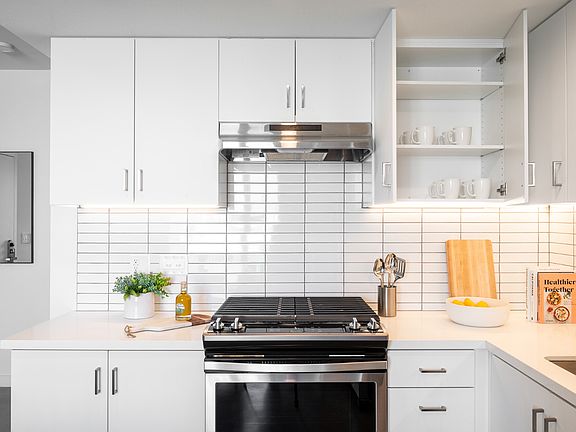 4th image of 5544 Bonner Ave #2F