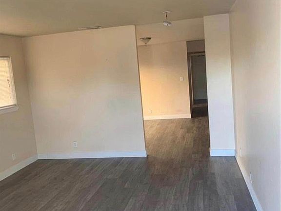 3rd image of 10152-10154 Crawford Way