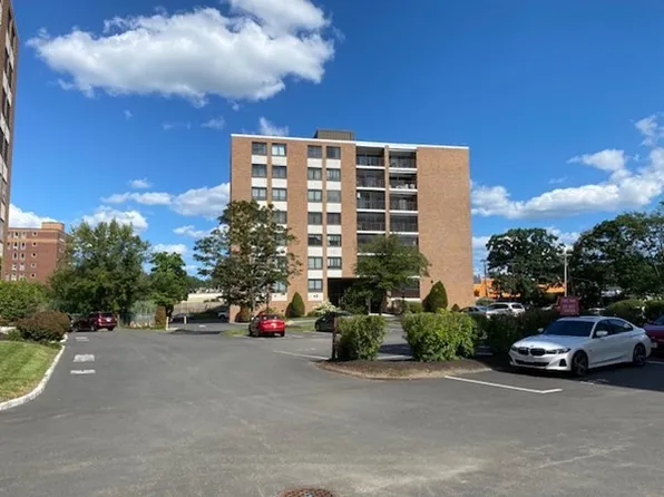 49 Melrose St APT 7C, Melrose, MA 02176