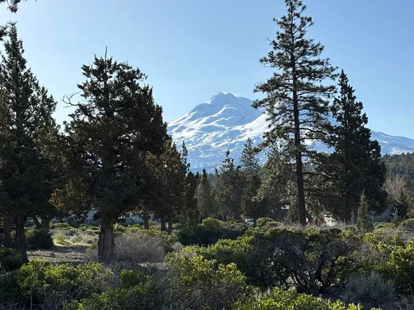 1 Lake Shastina Dr Unit 8-279, Weed, CA 96094