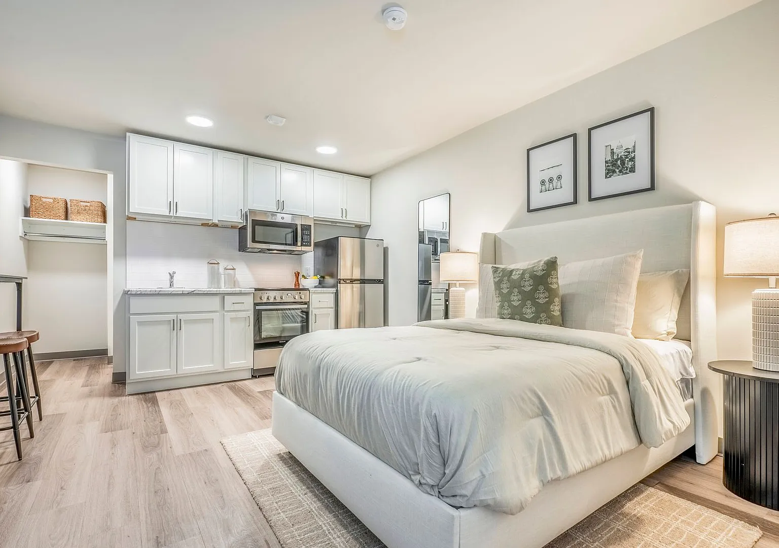 Sandburg Studios | Enjoy a Reduced $500 Security Deposit! — Photo 2